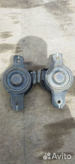 Подушка двс Subaru Legacy BE5 EJ208 2003