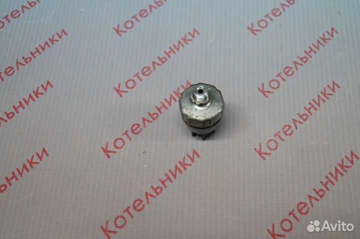 Nissan 25240-4M400 Датчик давления масла