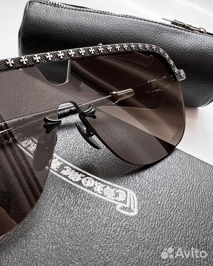 Солнцезащитные очки