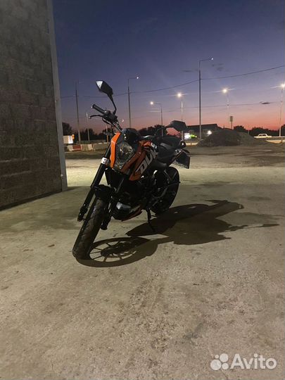 Ktm duke 125
