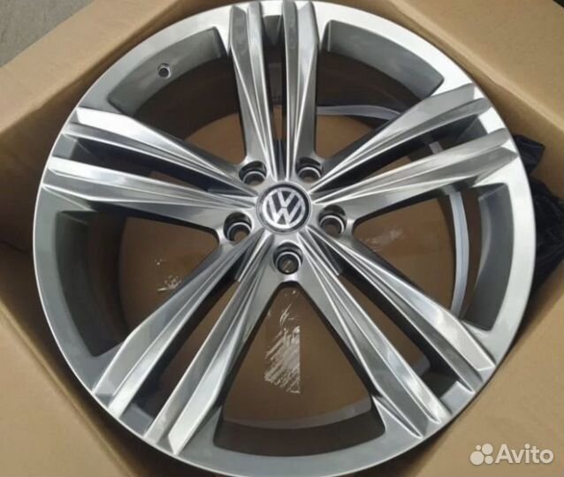 Диски Sebring R18 silver для Фольксваген