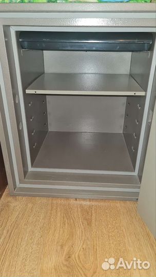 Огнестойкий сейф valberg FRS-51 KL