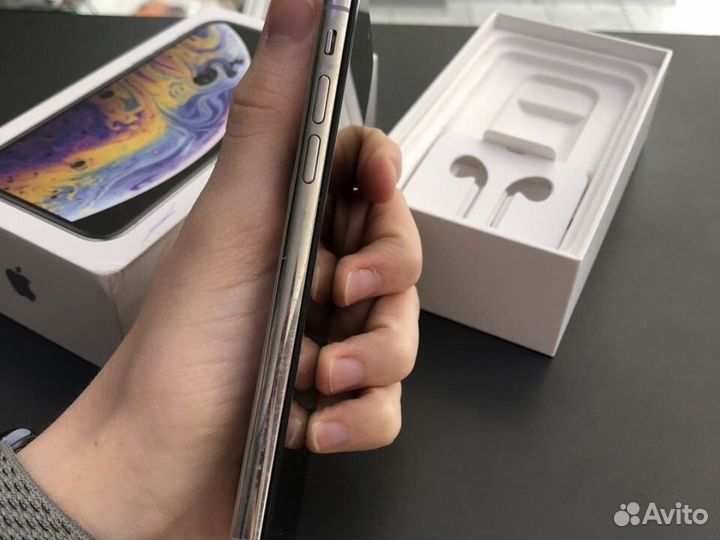 iPhone Xs, 256 ГБ