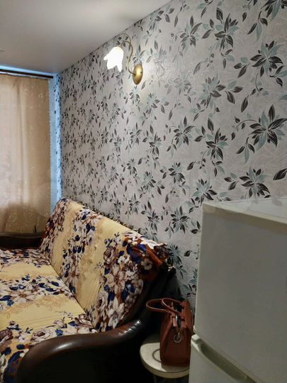 Комната 13 м² в 3-к., 1/3 эт.