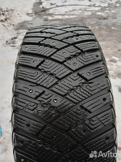 Goodyear Ultragrip Ice Arctic 205/55 R16 94T