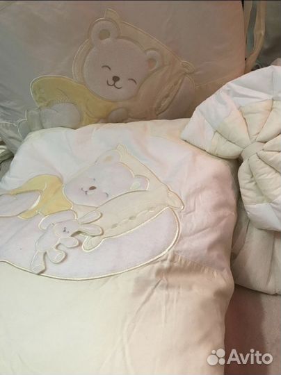 Комплект в детскую кроватку