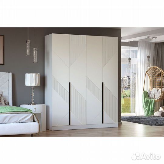 Шкаф четырехдверный 