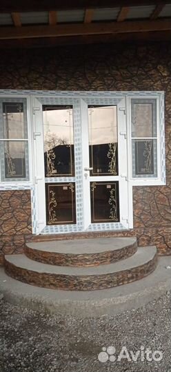 Пластиковая дверь 120х210 64