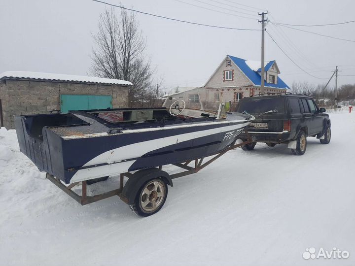 Моторная лодка