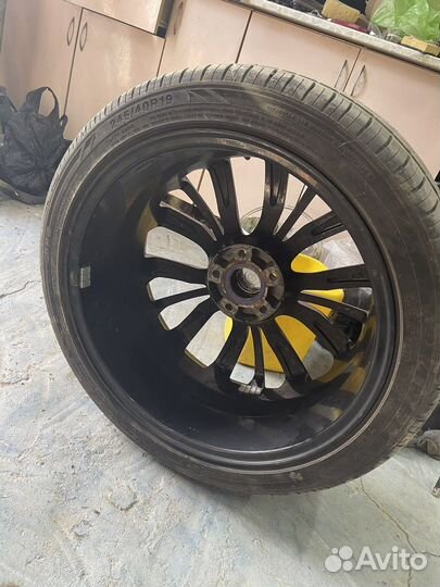 R19 Triangle Sports TH201 245/40, PCD 5x114.3 DIA 60.1