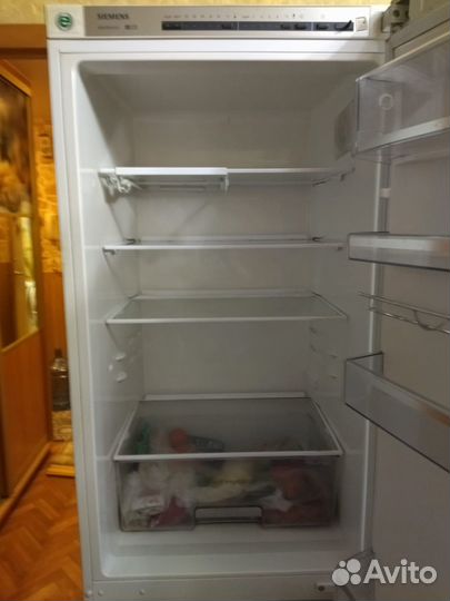 Продам холодильник рабочий б/у