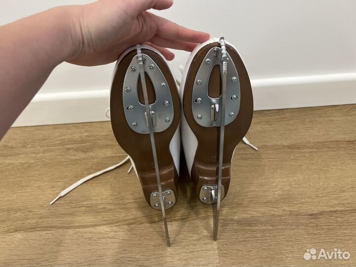 Фигурные коньки Graf Topas 39 размер