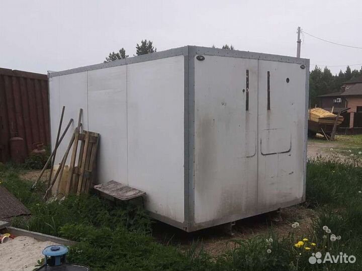 Бытовка, контейнер под вещи