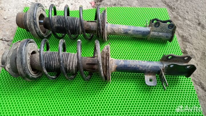 Задние стойки пружины Chevrolet Lacetti