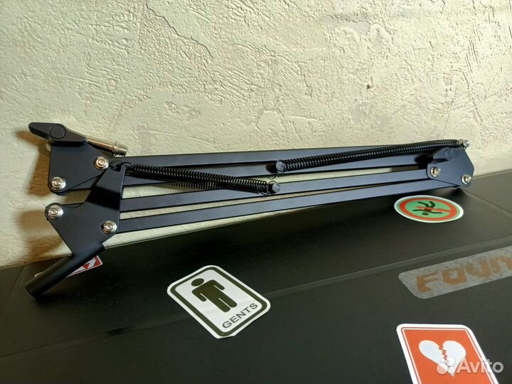 Стойка для микрофона пантограф паук новая