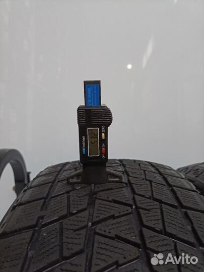 Bridgestone Blizzak DM-V1 235/60 R18