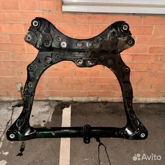 Подрамник на camry 40 камри