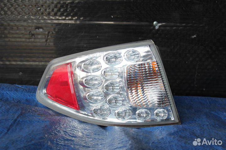Фонарь subaru impreza G12