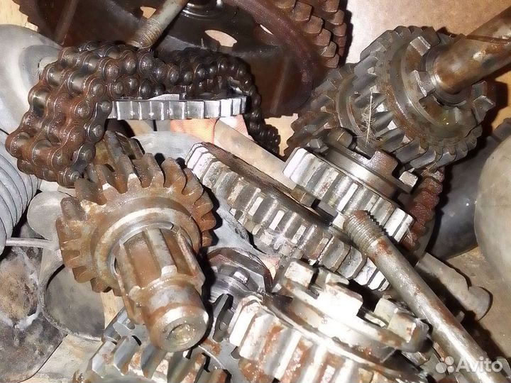 Запчасти на мотоцикл иж продам