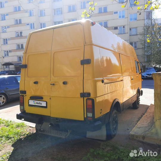 Volkswagen LT, 1990