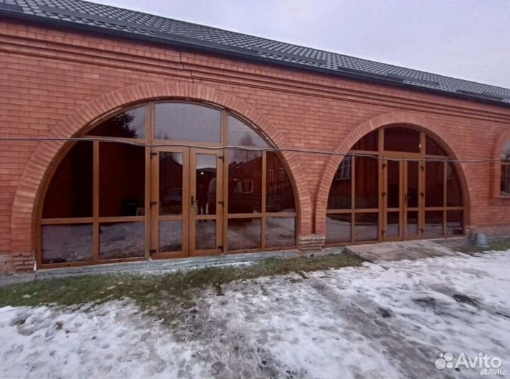 Арочные пластиковые окна