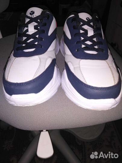 Кроссовки женские 40 размер новые