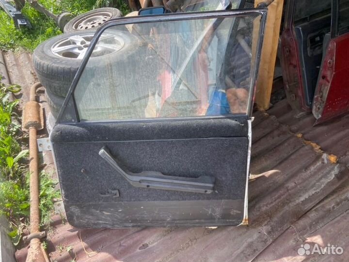 Дверь боковая передняя правая Ваз 2104