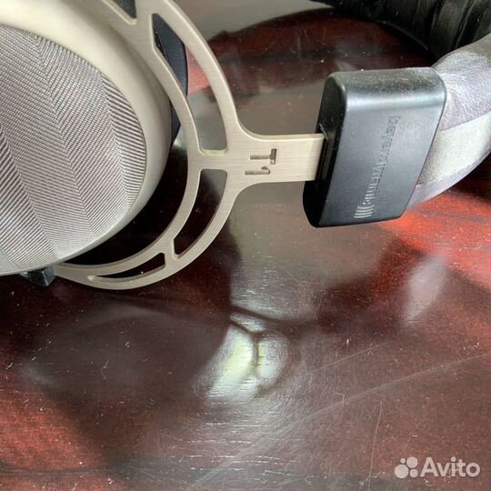 Наушники beyerdynamic T1