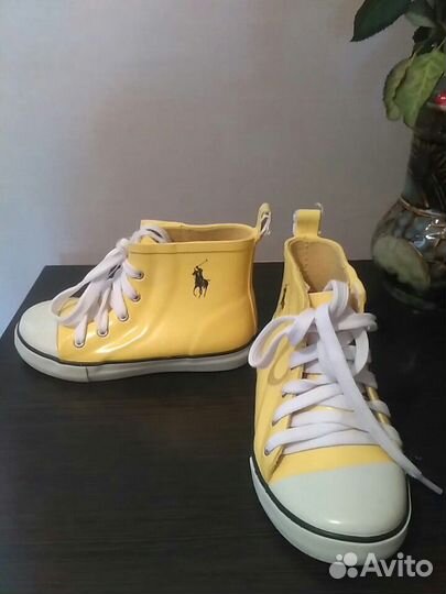 Резиновые сапоги