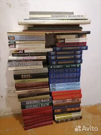 Книги. Авторы в описании. Цена за всё