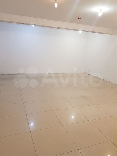 Торговая площадь, 70 м²