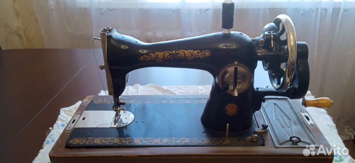 Швейная машинка ручная СССР