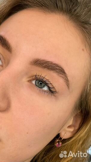 Оформление бровей, укладка