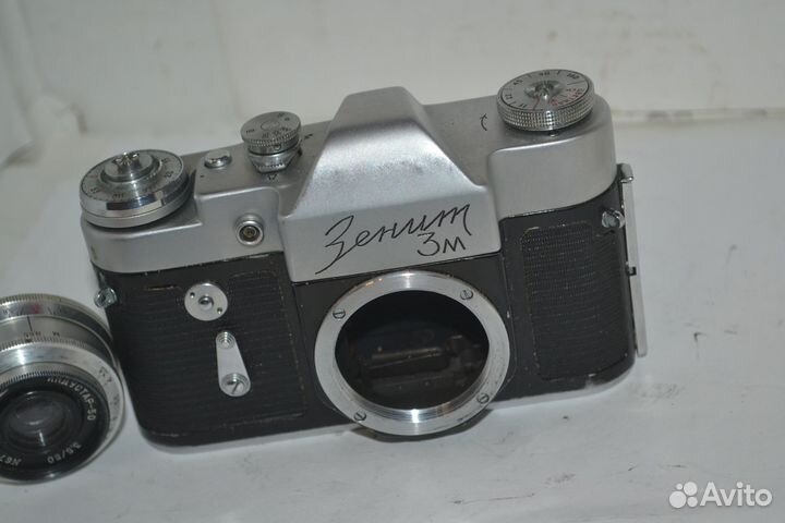Зеркальный фотоаппарат Зенит-3м русская надпись