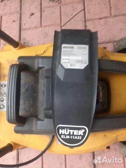 Газонокосилка электрическая