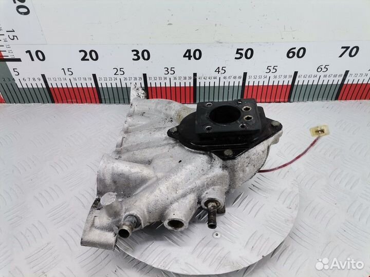 Коллектор впускной Volkswagen Golf 1992