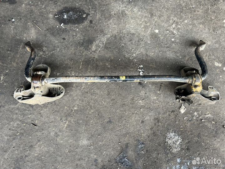 Передний стабилизатор Audi A6 C6