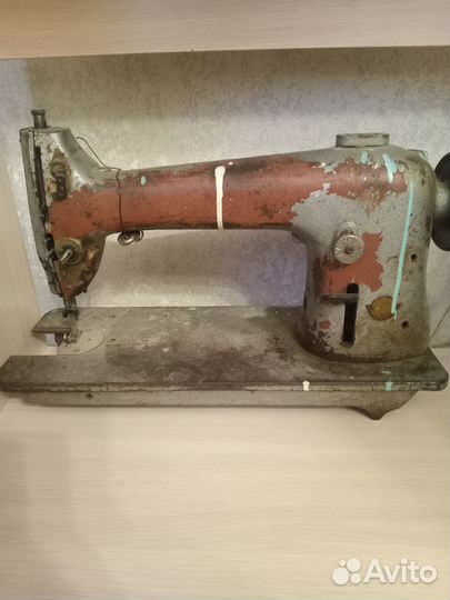 Продам 2 швейных машинки