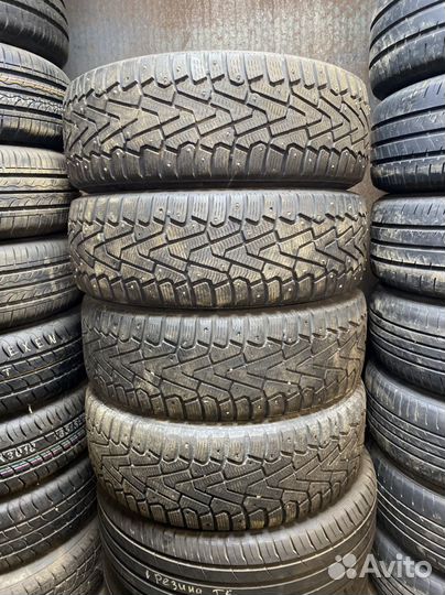 Pirelli Ice Zero 215/65 R16 102T