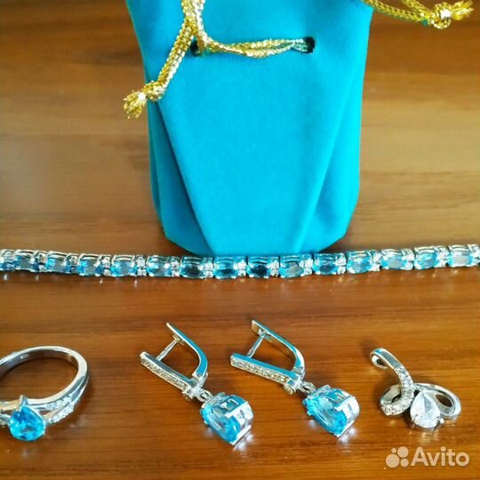 Серебряный комплект с топазами