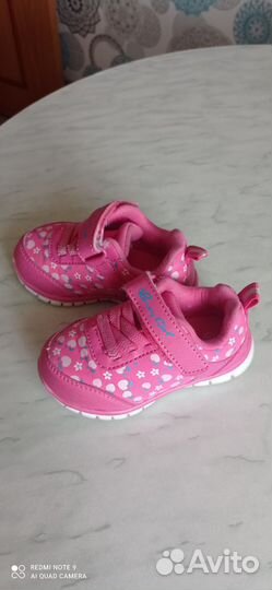 Кроссовки для девочки