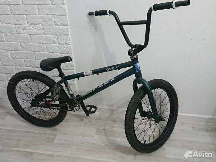 Трюковой велосипед BMX