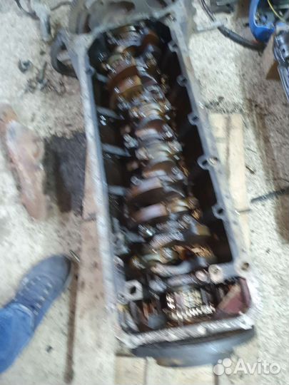 Блок цилиндров 2.8 на мерседес 124