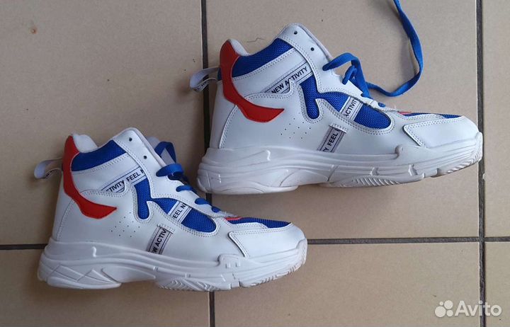 Кроссовки женские воna 39-40р