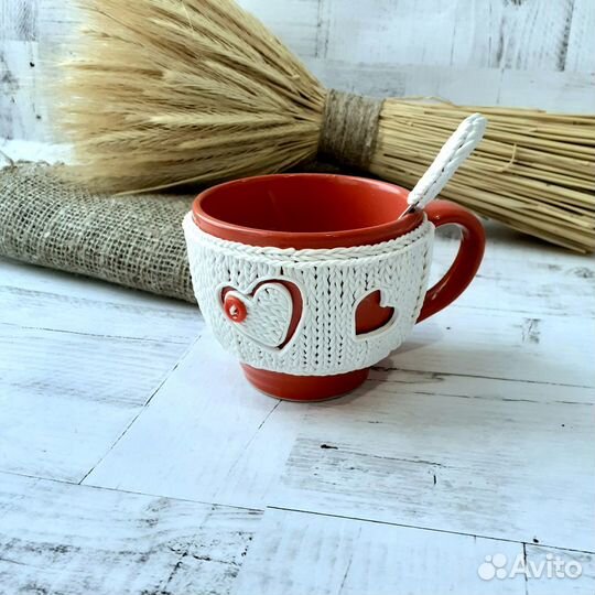 Кружка с декором из полимерной глины