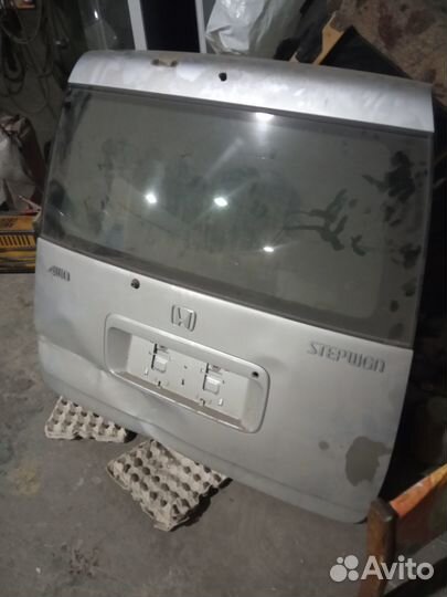 Крышка багажника honda stepwgn кузов rf1