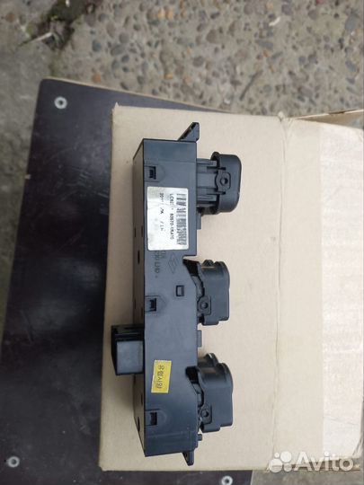 Блок управления стеклоподъемниками