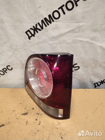Фонарь задний правый Фольксваген Поло 4 VW Polo 4