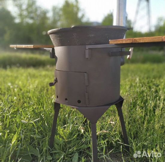 Очаг с трубой и столиком