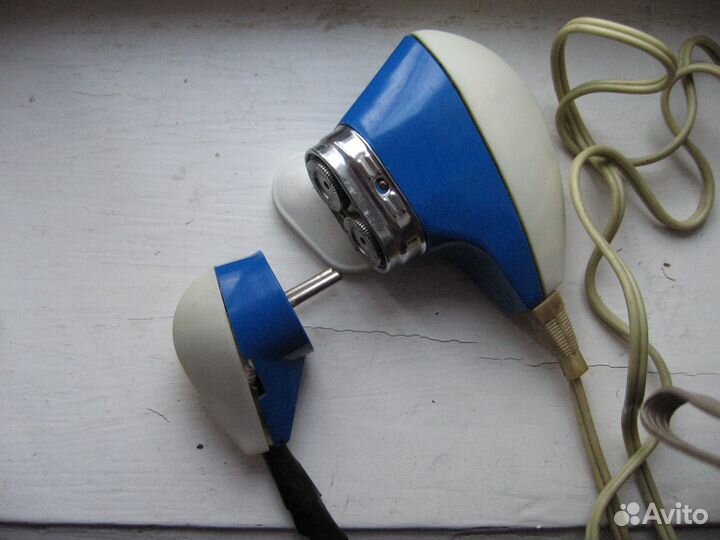 Электрическая бритва 